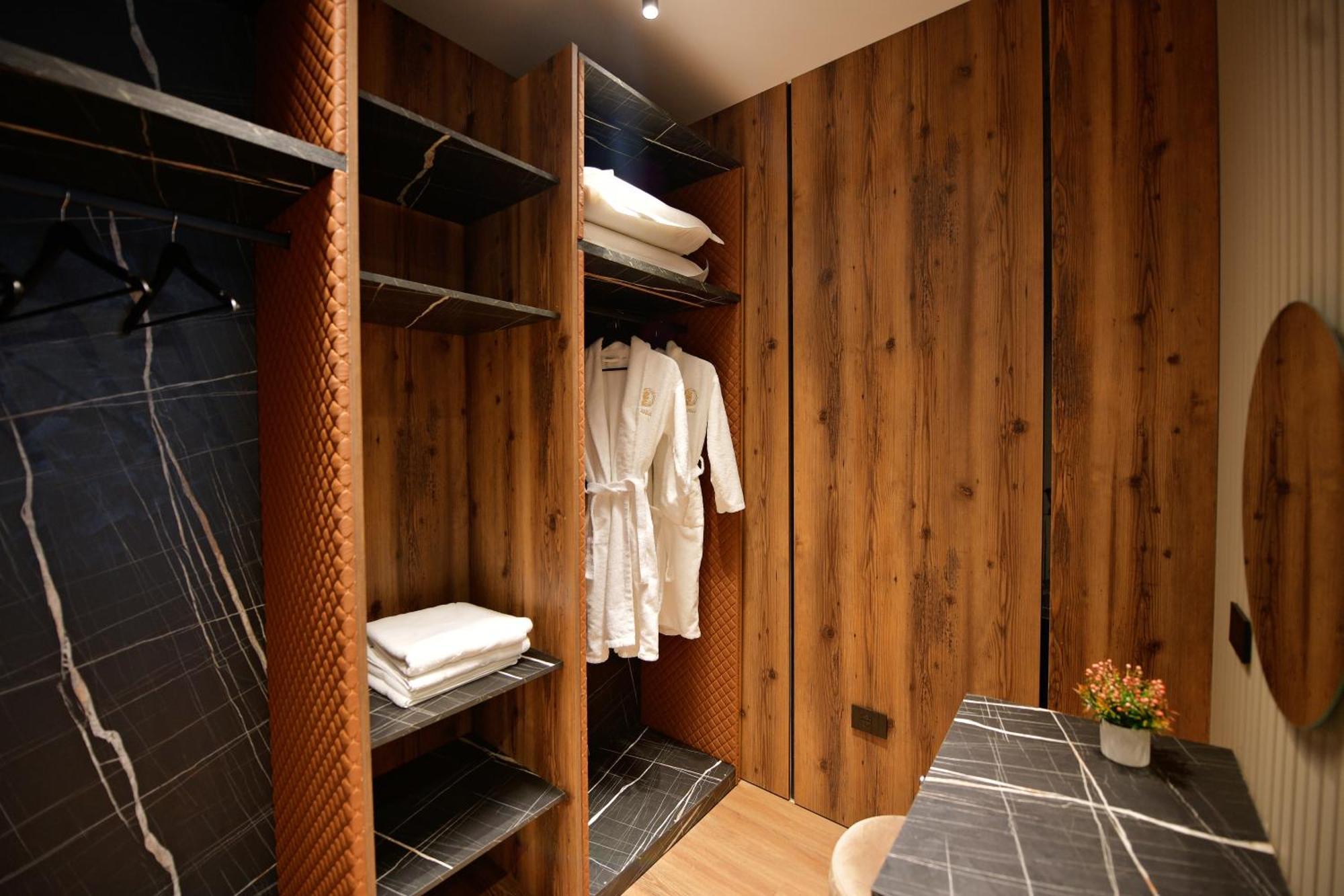 Luani-A Spa & Wellness Center Bahçallëk Extérieur photo