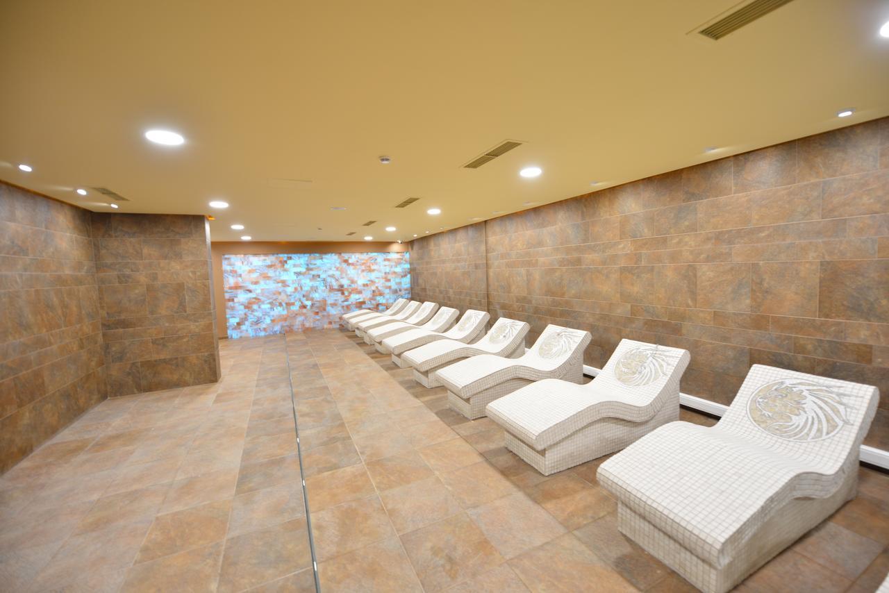Luani-A Spa & Wellness Center Bahçallëk Extérieur photo