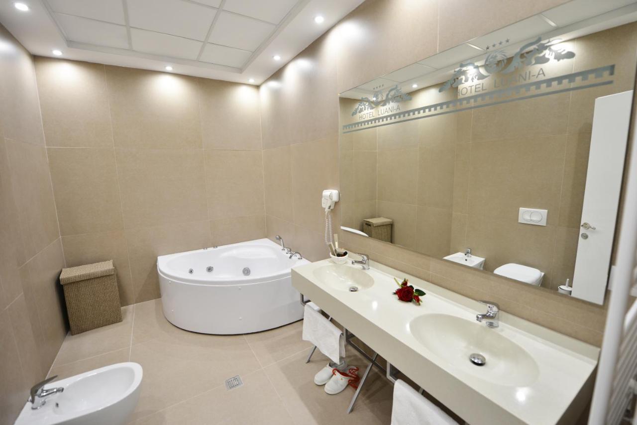 Luani-A Spa & Wellness Center Bahçallëk Extérieur photo