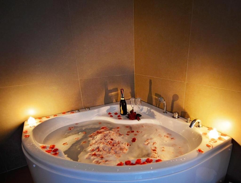 Luani-A Spa & Wellness Center Bahçallëk Extérieur photo